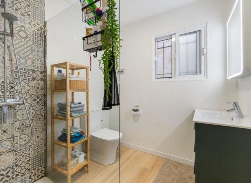 Revente - Villa -
Ciudad Quesada - Quesada Center