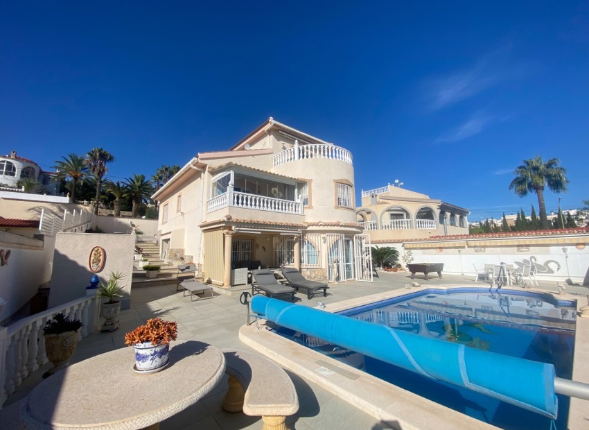 Revente - Villa -
Cuidad Quesada* - Central Quesada