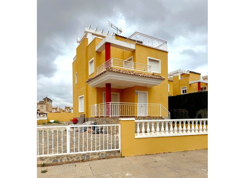 Revente - Villa -
Cuidad Quesada* - Ciudad Quesada