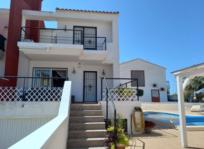 Revente - Villa -
Guardamar del Segura - El Raso