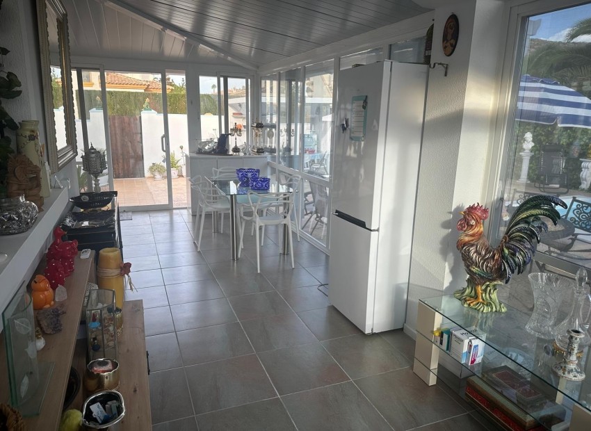 Revente - Villa -
Hondón de las Nieves - Urbaniz La Montañosa