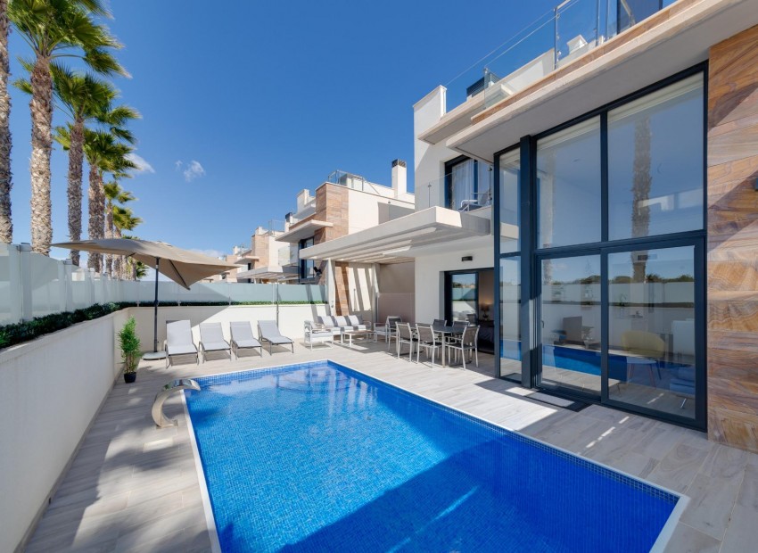Revente - Villa -
Lomas de Cabo Roig