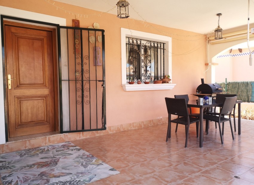 Revente - Villa -
Los Montesinos - Los Montesinos - Urb. La Herrada