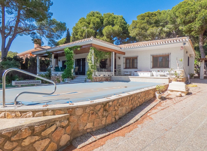 Revente - Villa -
Orihuela Costa - Dehesa de Campoamor