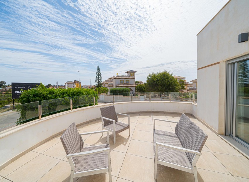 Revente - Villa -
Orihuela Costa* - Lomas de Cabo Roig*