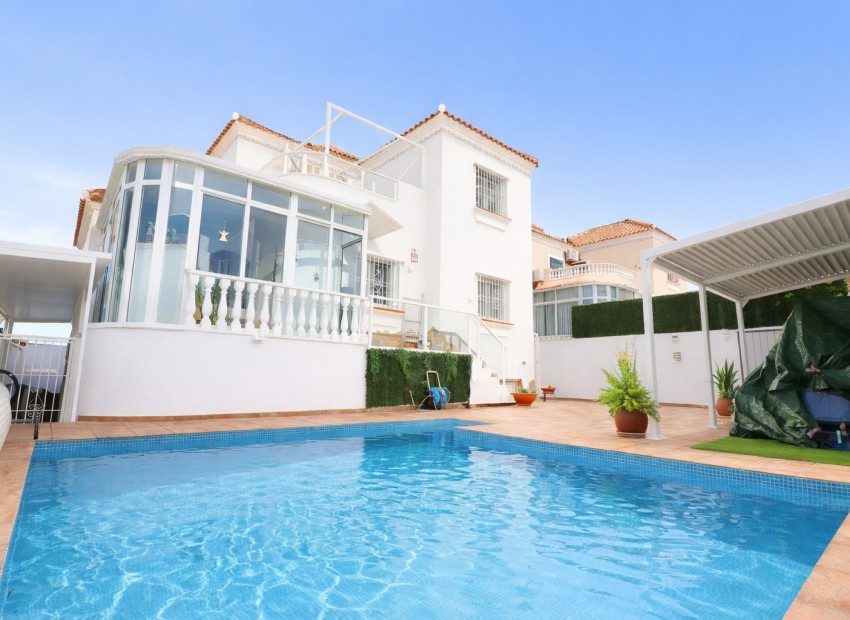 Revente - Villa -
Orihuela Costa - Villamartin