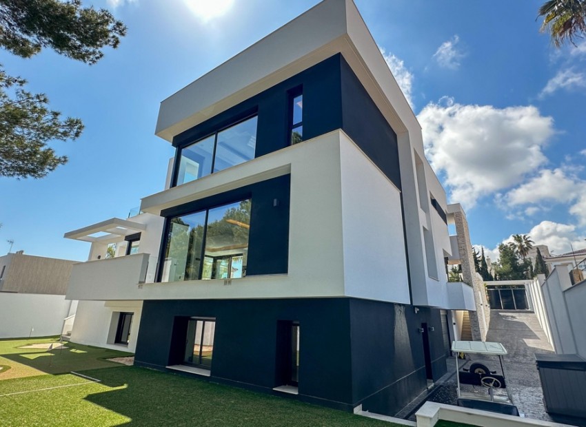 Revente - Villa -
Orihuela Costa - Villamartin