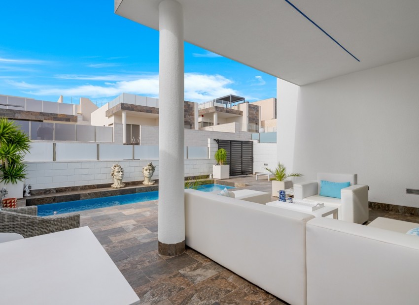 Revente - Villa -
Orihuela Costa* - Villamartín