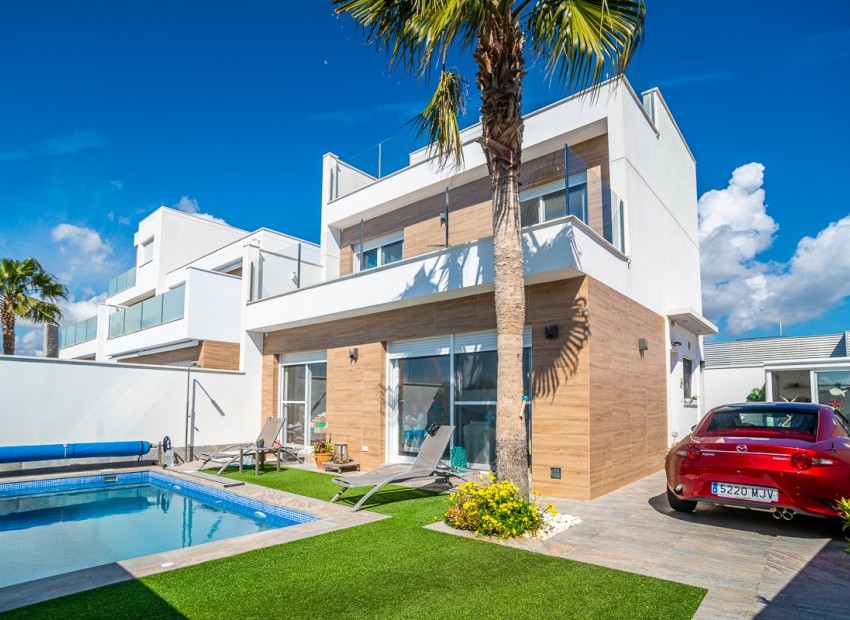 Revente - Villa -
Pilar de la Horedada*