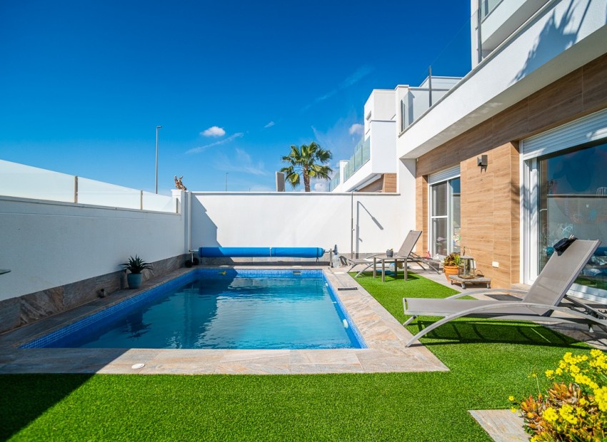 Revente - Villa -
Pilar de la Horedada*