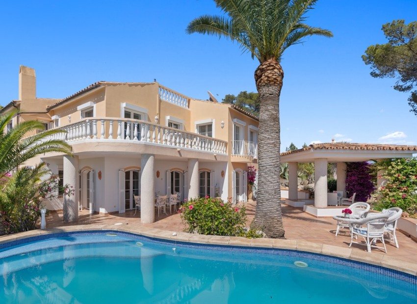 Revente - Villa -
Port d'Andratx - Andratx