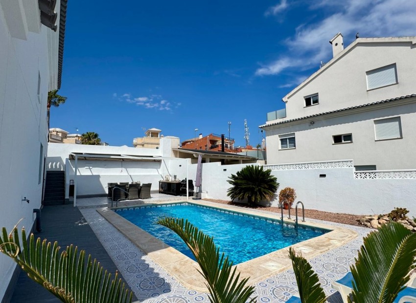 Revente - Villa -
Torrevieja* - Los Altos*