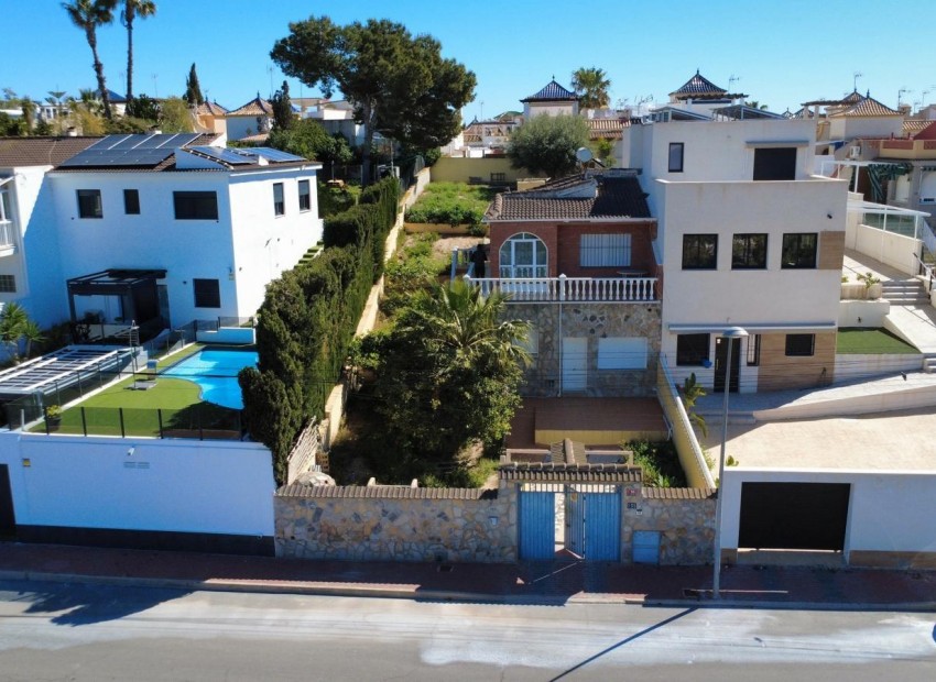 Revente - Villa -
Torrevieja* - Los balcones