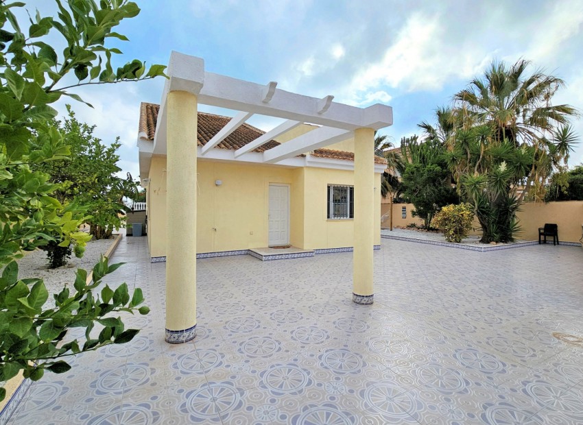 Revente - Villa -
Torrevieja