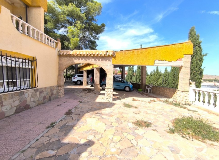 Revente - Villa -
Yecla - Inland