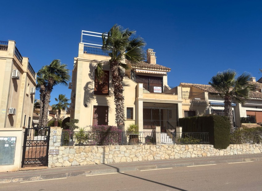 Sale - Apartment / Flat -
Algorfa - La Finca Golf Resort