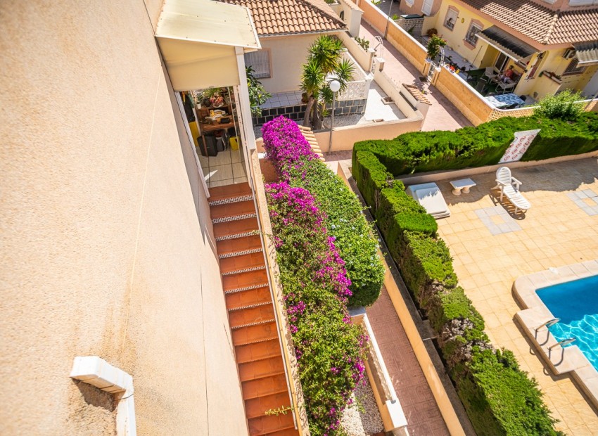 Sale - Apartment / Flat -
ALICANTE - La Florida