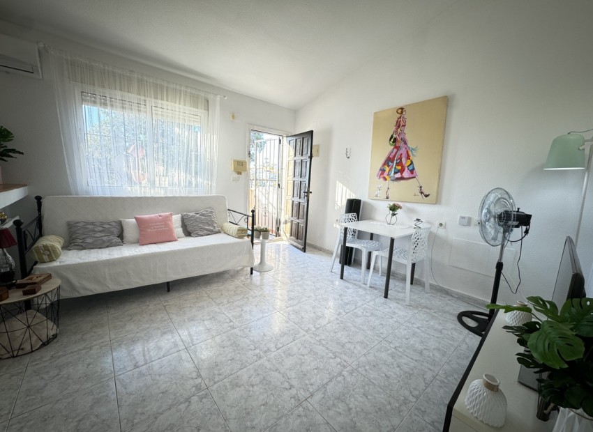 Sale - Apartment / Flat -
Alicante* - V