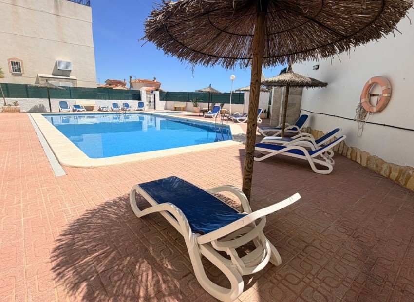 Sale - Apartment / Flat -
Cuidad Quesada* - La Marquesa Golf