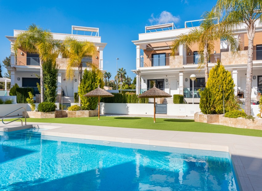 Sale - Apartment / Flat -
Cuidad Quesada* - Rojales