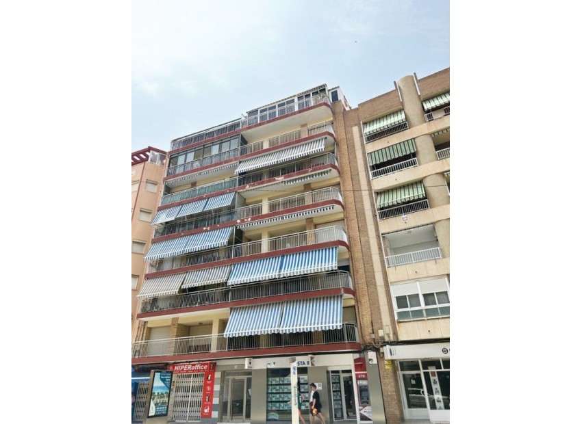 Sale - Apartment / flat -
El Campello