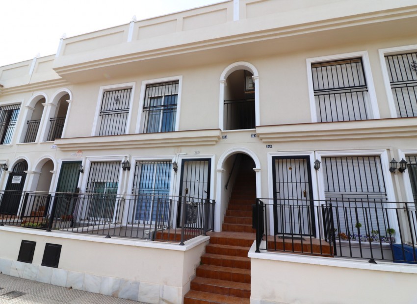 Sale - Apartment / Flat -
Formentera del Segura
