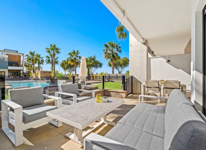 Sale - Apartment / Flat * -
Guardamar del Segura* - El Raso*