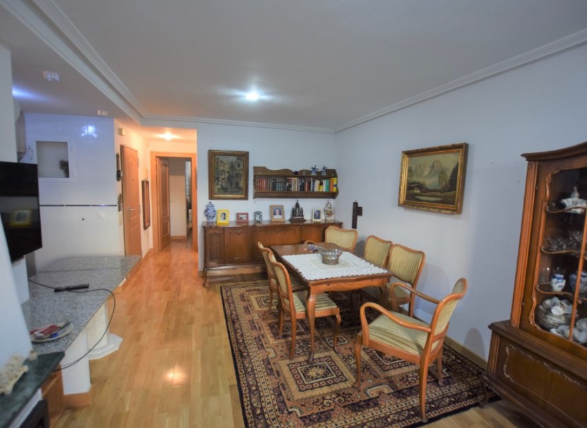 Sale - Apartment / flat -
Guardamar del Segura - El Raso