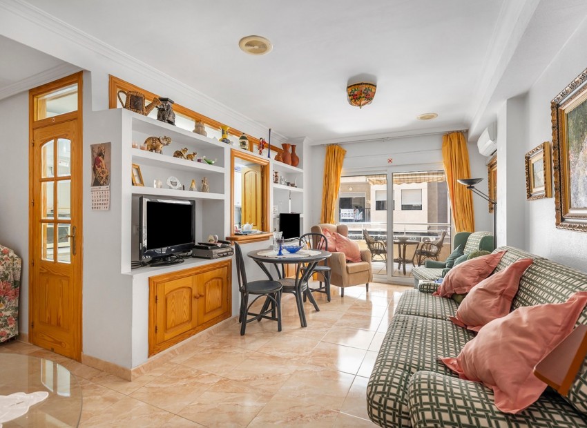 Sale - Apartment / Flat -
La Mata - Playa