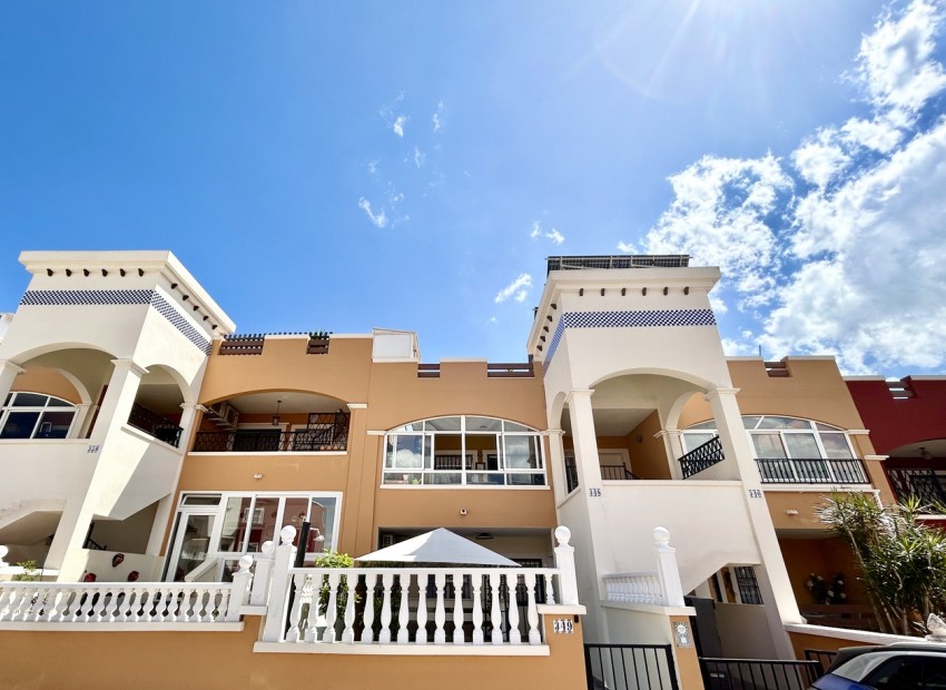 Sale - Apartment / Flat -
Los Altos - Costa Blanca