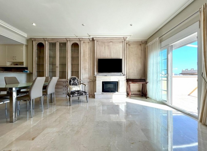 Sale - Apartment / Flat -
Orihuela Costa* - Aguamarina