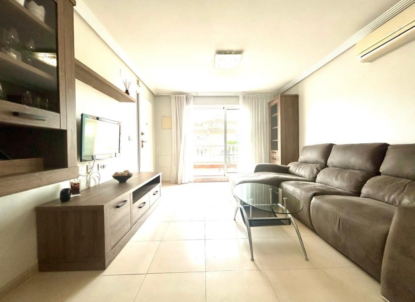 Sale - Apartment / Flat -
Orihuela Costa* - La Zenia