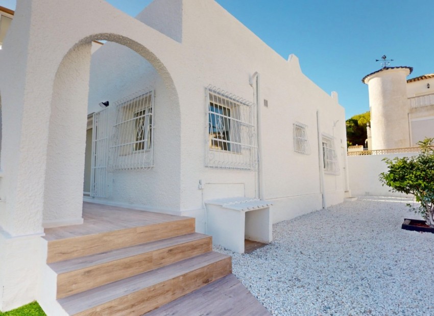 Sale - Apartment / Flat -
Orihuela Costa* - Las Filipinas