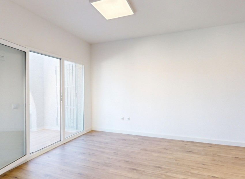 Sale - Apartment / Flat -
Orihuela Costa* - Las Filipinas