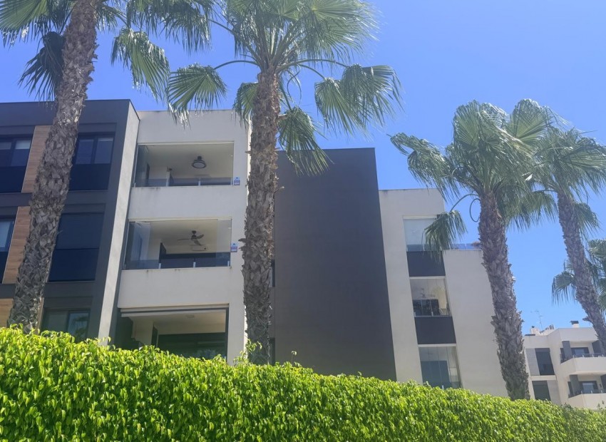 Sale - Apartment / Flat -
Orihuela Costa - Los Altos