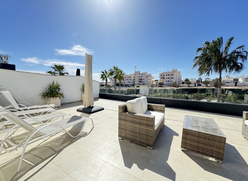 Sale - Apartment / Flat -
Orihuela Costa* - Los Dolses*