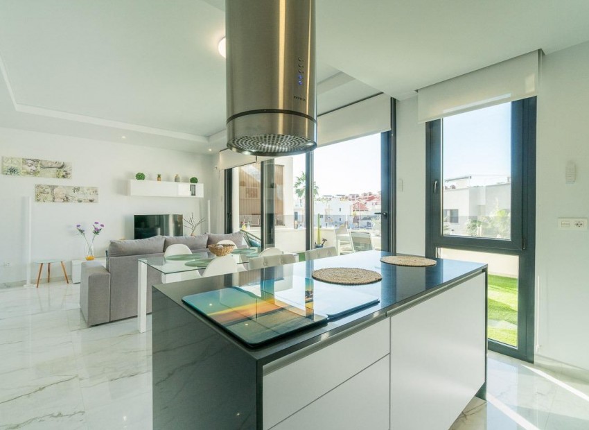 Sale - Apartment / Flat -
Orihuela Costa* - PAU 26