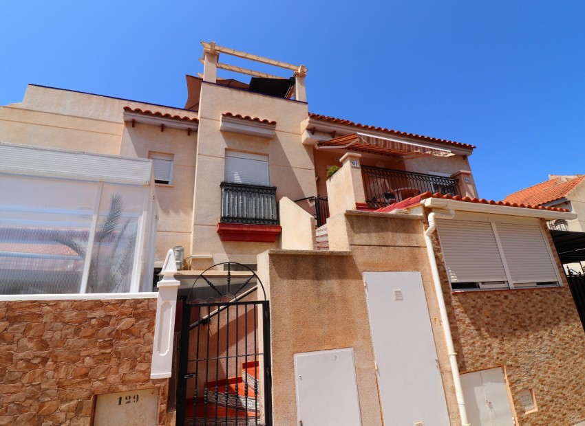 Sale - Apartment / Flat -
Orihuela Costa* - Playa Flamenca