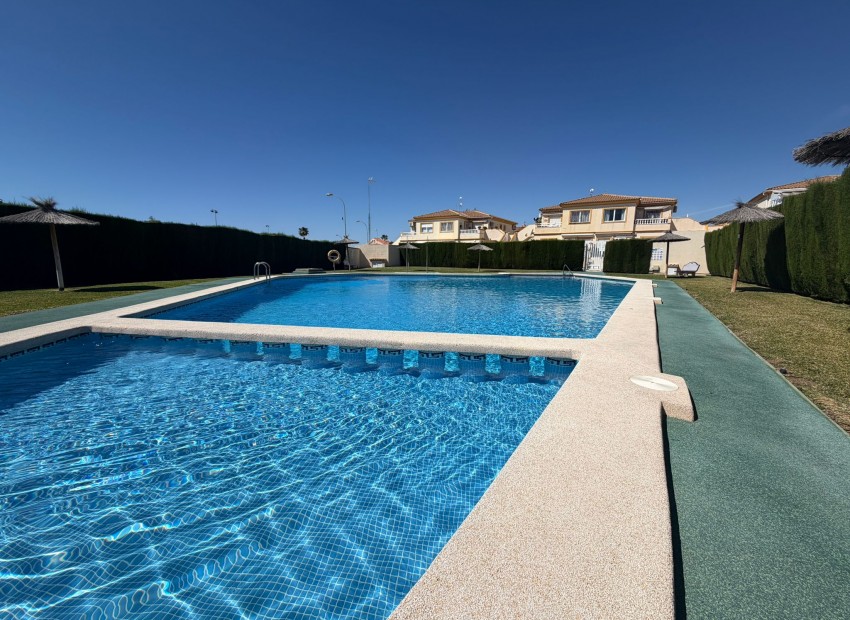 Sale - Apartment / Flat -
Orihuela Costa - Playa Flamenca