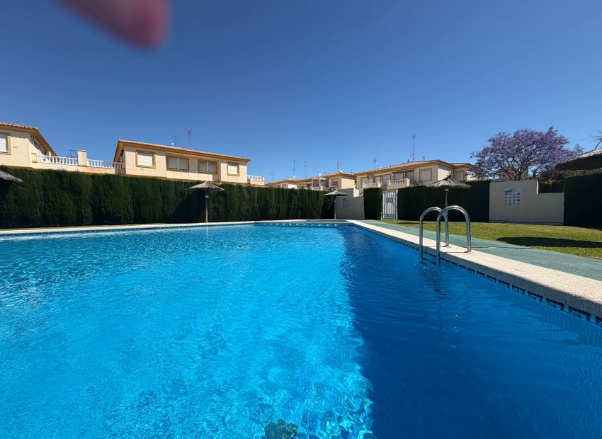 Sale - Apartment / Flat -
Orihuela Costa - Playa Flamenca