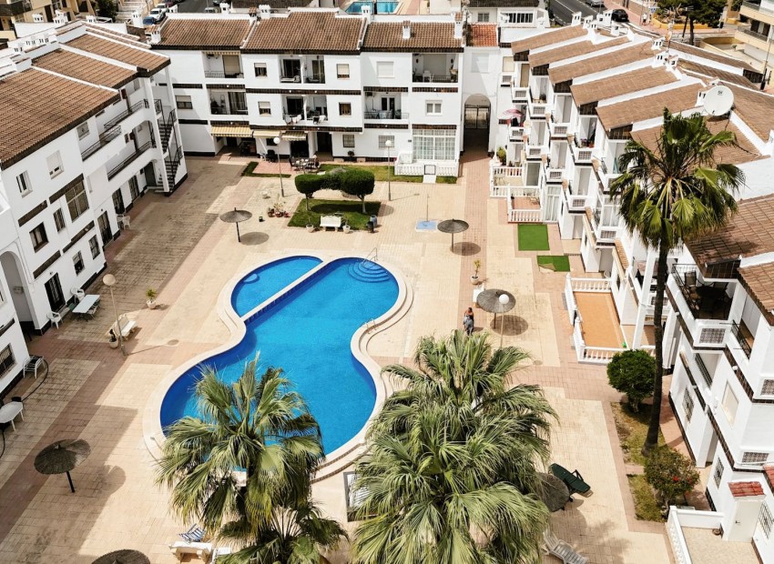 Sale - Apartment / Flat -
Orihuela Costa - Punta Prima