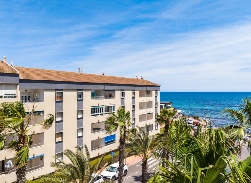 Sale - Apartment / Flat -
Orihuela Costa* - Punta Prima