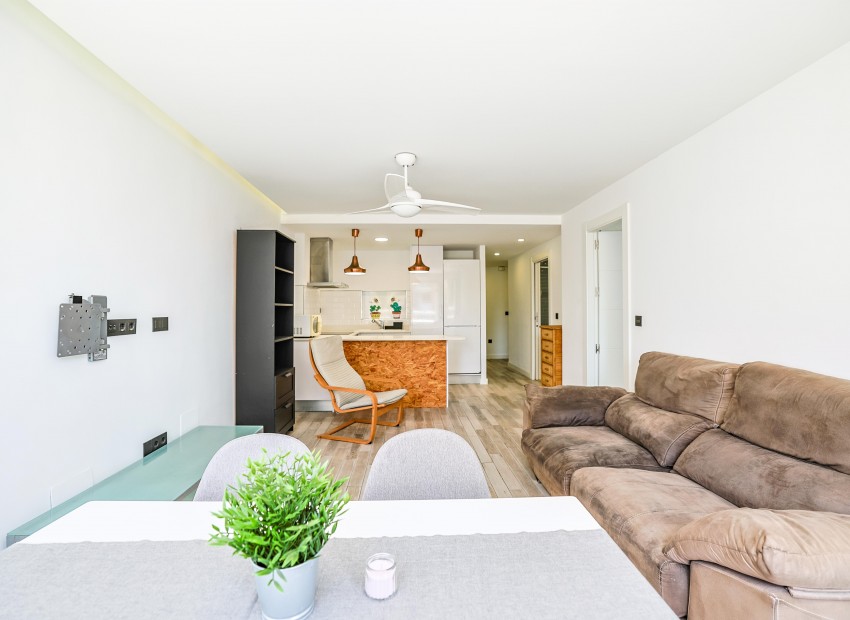 Sale - Apartment / Flat -
Orihuela Costa* - Punta Prima