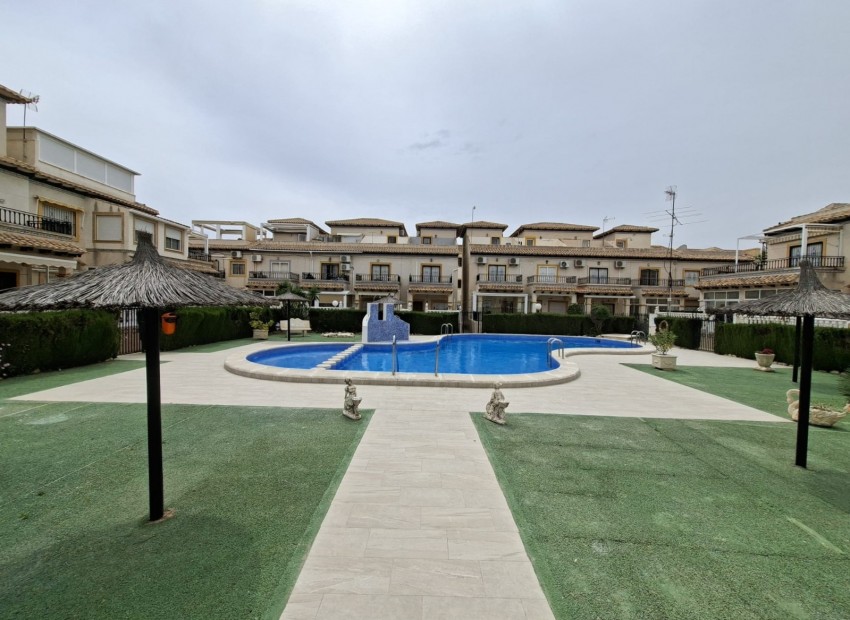 Sale - Apartment / Flat -
Orihuela Costa - Punta Prima