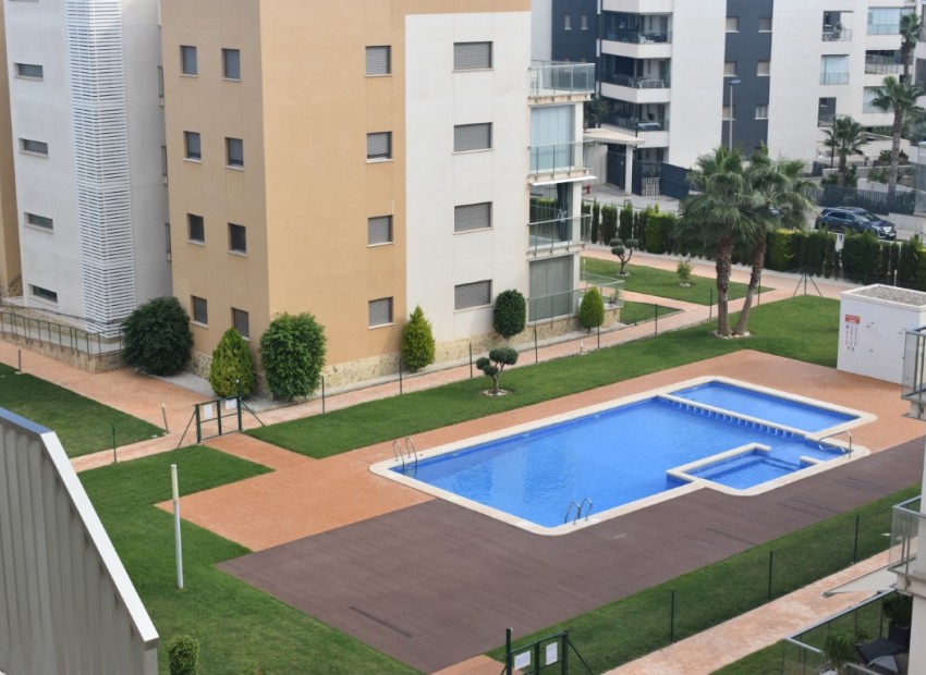 Sale - Apartment / Flat -
Orihuela Costa* - Villamartín