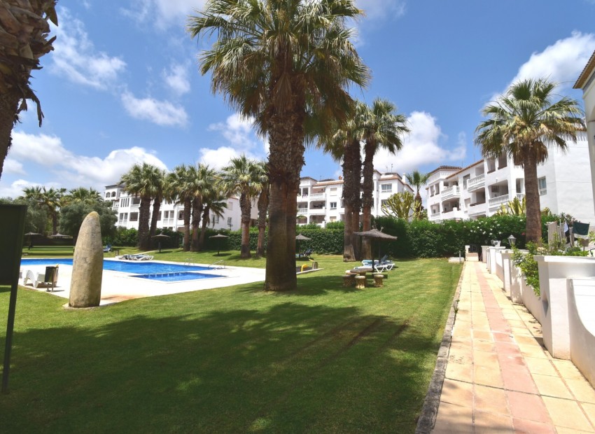 Sale - Apartment / Flat -
Orihuela Costa* - Villamartin