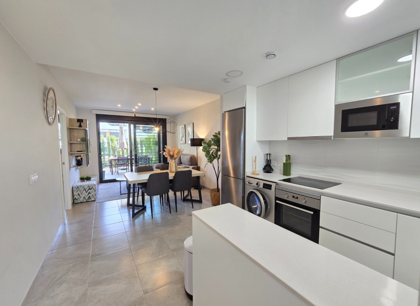 Sale - Apartment / Flat -
Orihuela Costa* - Villamartín