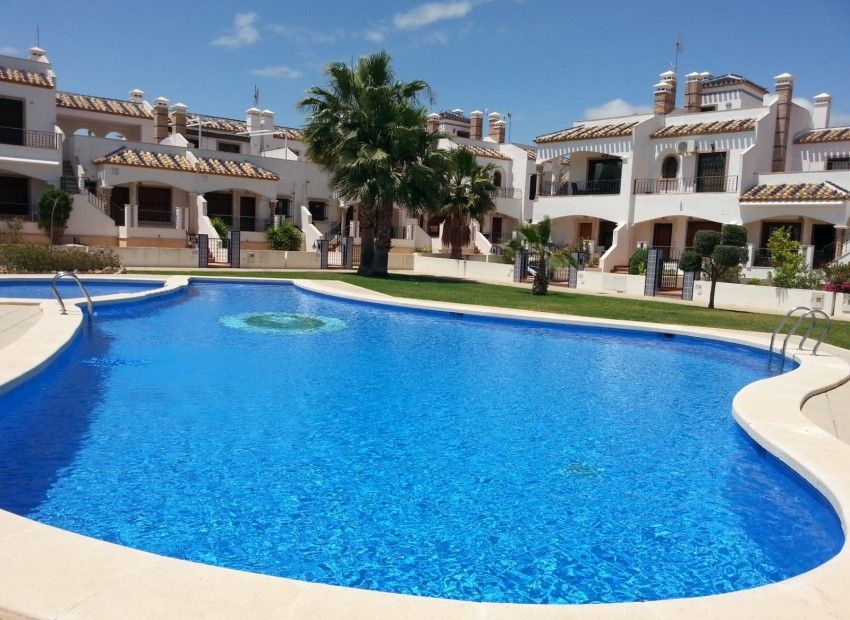 Sale - Apartment / Flat -
Orihuela Costa - Villamartin