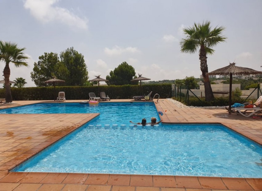 Sale - Apartment / Flat -
Orihuela* - Las colinas