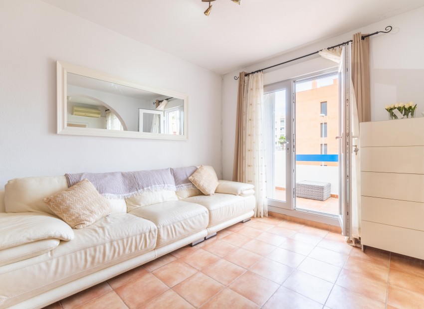 Sale - Apartment / Flat -
Orihuela* - Orihuela Costa